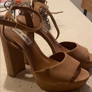 Steve Madden platform heel